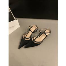 Vehhe French Style Closed Toe Kitten Heel Sandals - Black