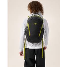 Mantis 26 Backpack - Black/Olive Moss