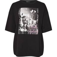 Yours Floral Feeling Oversized T-Shirt - Black