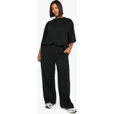 Boohoo Tapered Trousers boohoo Plus Super Soft Wide Leg Elasticated Waist Trouser - Black