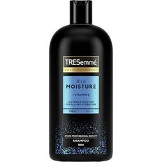 TRESemmé Rich Moisture Shampoo 900 ml