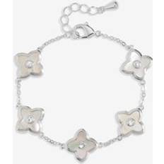 Pearl - Women Bracelets Jon Richard Silver Plated Pearl Clover Bracelet - Silver
