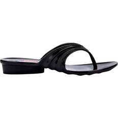 Quantam Thong Flip Flop Sandals - Black