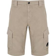 C.P. Company Byxor & Shorts C.P. Company Stretch Sateen Cargo Shorts - Cream