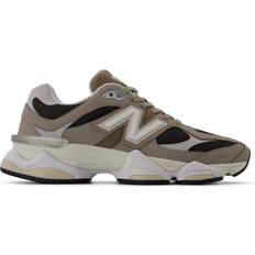 New Balance adidas Yeezy Trainers New Balance 9060 Trainers Arid Stone Sneakers - Brown/White