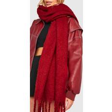 Boohoo Scarfs boohoo Chunky Oversized Fringe Scarf - Red
