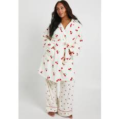 Women Robes boohoo Plus Cherry Print Short Fluffy Dressing Gown Robe - White