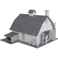 Trainline HO Scale Model Old Country Barn