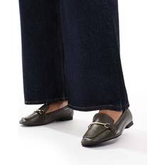 Gröna Loafers New Look Kakifärgade Loafers Läderimitation Med Metalldetalj - Grön/a