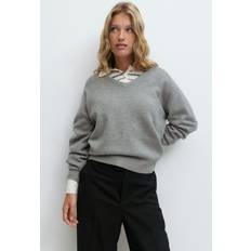Tröjor Gina Tricot V-Neck Knitted Sweater Stickade Tröja - Grå