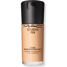 MAC Studio Fix Fluid 24HR Matte Foundation + Oil Control SPF15 NC17