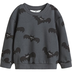 122/128 Sweatshirts Barnkläder H&M Pojke Bats Sweatshirt - Dark Grey