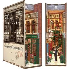 Tonecheer Book Nook 84 Charing Cross Road
