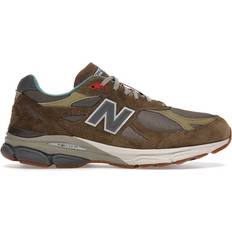 New Balance 990v3 - Brown