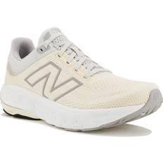 New Balance 327 Sportskor New Balance Fresh Foam 860 v14 8.0 Weiß