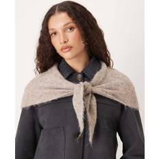 Gina Tricot Halsdukar & Sjalar Gina Tricot Stickad Halsduk Trekantsmodell - Beigemelerad