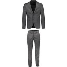 Lindbergh Sustainable Stretch Tuxedo Suit