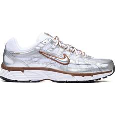 43 - Nike P-6000 Skor Nike P-6000 Unisex Trainers - Silver/Brown