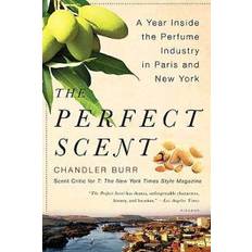 Paris perfume The Perfect Scent: A Year Inside the Perfume Industry in Paris and New York (Häftad, 2009)