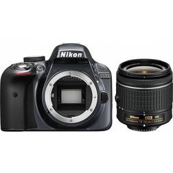 Nikon D3300 Nero Kit 18-55 VR AF-P Sensore CMOS DX 24Mpx Display 3'' Filmati Full HD Wi-Fi Ready