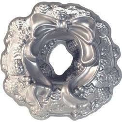 Nordic Ware Holiday Wreath Cake Pan