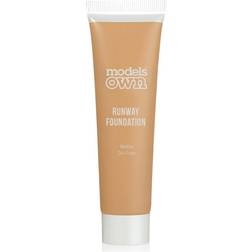 Models Own Runway Matte Foundation Honey Light