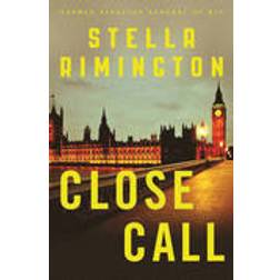 Close Call: A Liz Carlyle Novel (Paperback, 2015)