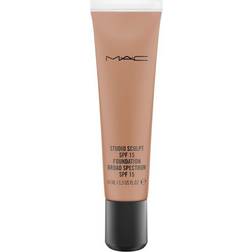 MAC Studio Sculpt Foundation SPF15 NC50