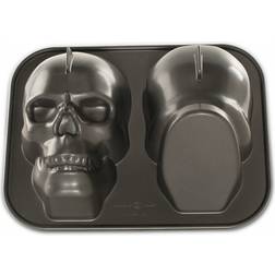 Nordic Ware Haunted Skull Cake Pan