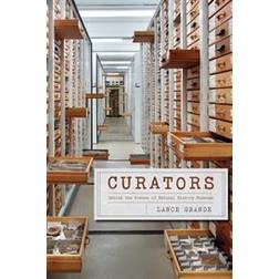 Curators (Paperback, 2017)