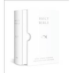 HOLY BIBLE: King James Version (KJV) White Presentation Edition (Indbundet, 2016)