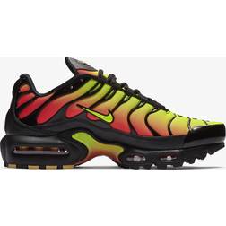 Nike Air Max Plus TN SE Zapatillas - Black/Red Women's