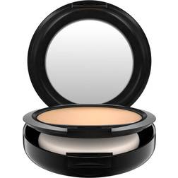 MAC Studio Fix Powder Plus Foundation NC40