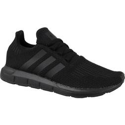 Adidas Swift Run Urheilukengät - Musta