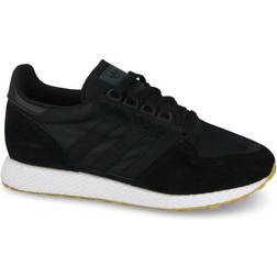 adidas Forest Grove M - Core Black/Gum