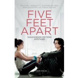 Five feet apart: Halvanden meters afstand (Hæftet, 2019)