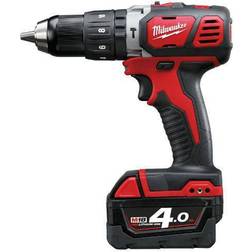 Milwaukee M18 BPD-402C Iskuporakone sis. akun ja laturin
