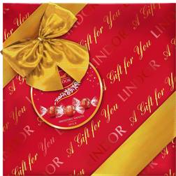 Lindt Lindor Milk Gift Wrapped Box 287g