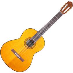 Yamaha C70II guitare classique naturel