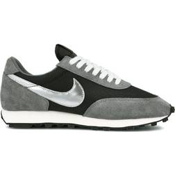 NIKE Daybreak SP QS M - Black/Metallic Silver/Dark Grey