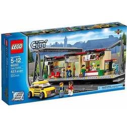 LEGO city: estación ferrocarril