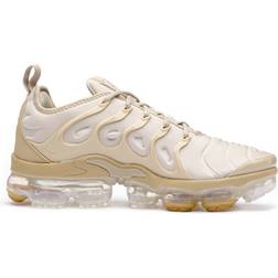 NIKE Air VaporMax Plus - String/Black/Desert/Gum Light Brown