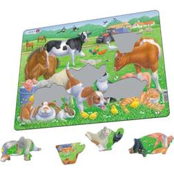 Larsen Pets & Farm Animals 15 Pieces