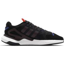 Adidas Day Jogger M - Core Black/Night Brown/Semi Solar Red