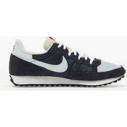 Nike Challenger OG M - Off Noir/Light Silver/Dk Smoke Grey