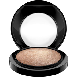 MAC Mineralize Skinfinish Global Glow