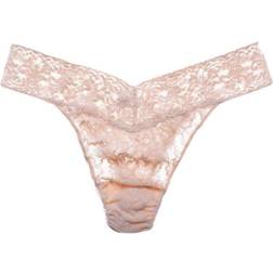 Hanky Panky Signature Lace Low Rise Thong - Vanilla