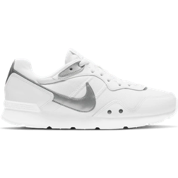 Nike Venture Runner W - White/Metallic Silver