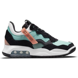 Nike Jordan Ma2 Low Top Shoes - Monivärinen
