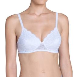 Triumph Amourette 300 Padded Bra - White